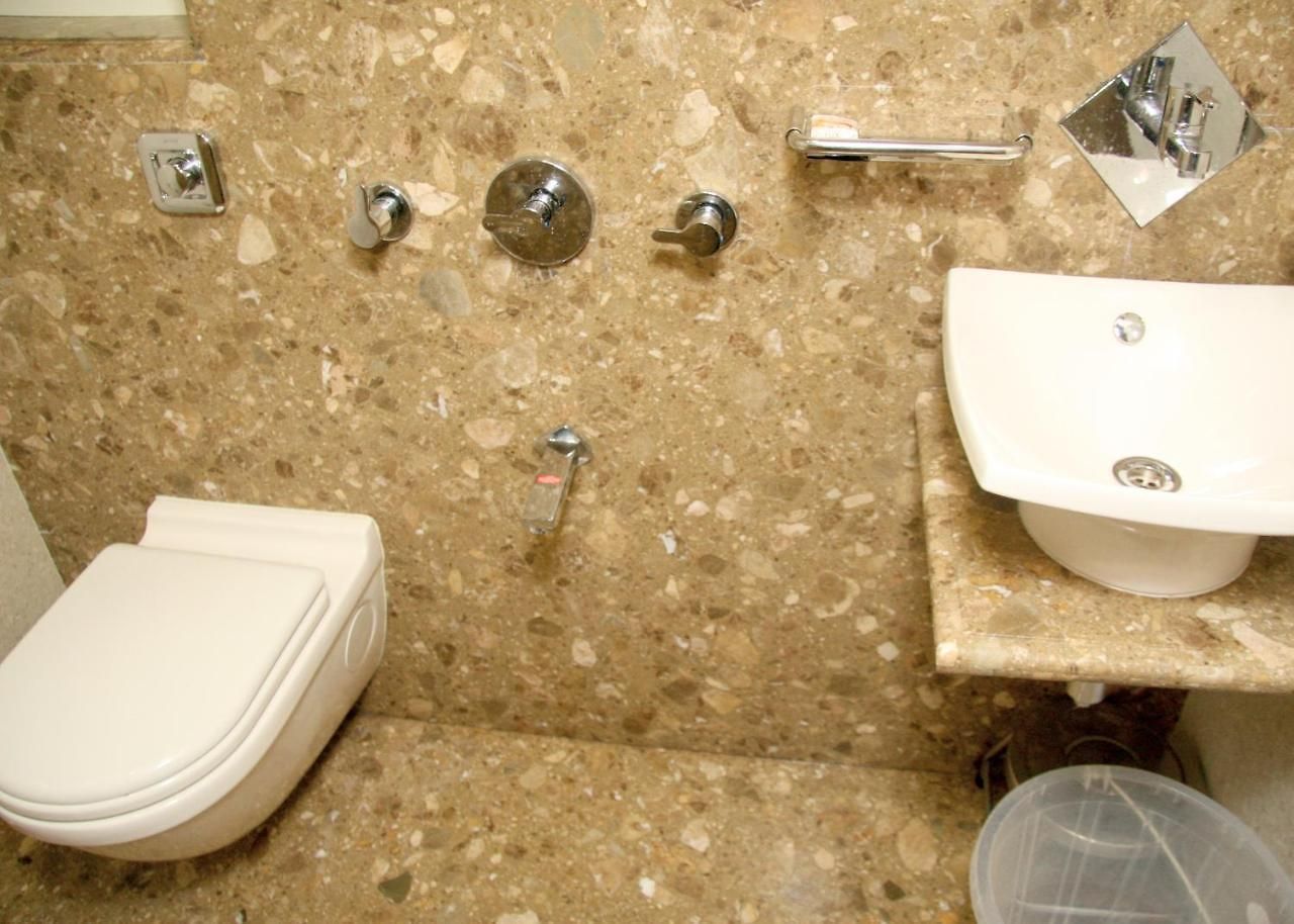 Neo Ghatkopar Hotel 3*