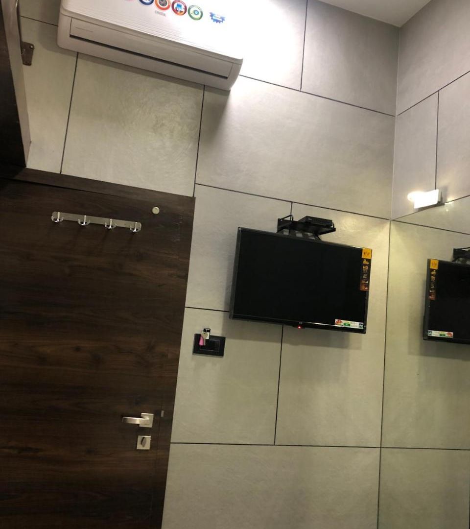 Hotel Dadar Near Station