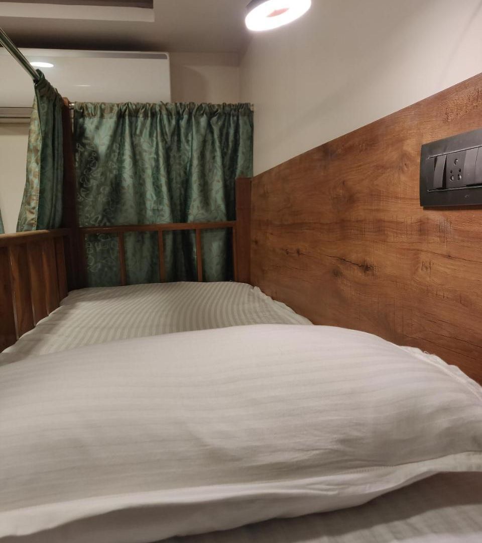 Capsule hotel Peace Residency
