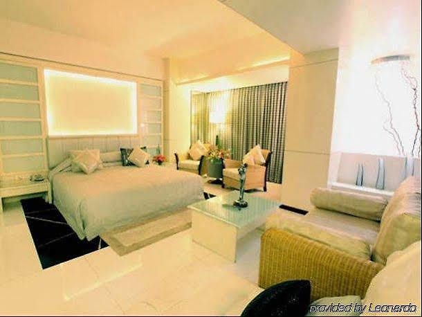 Hotel Peninsula Grand
