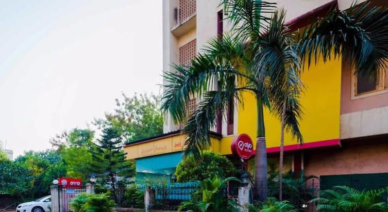 Fabhotel Annex Executive Hotel