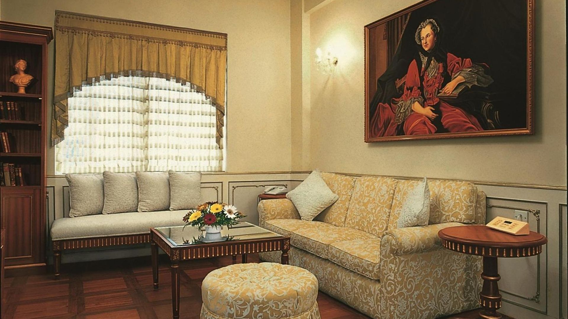 The Gordon House - Near Gateway Of India Mumbai