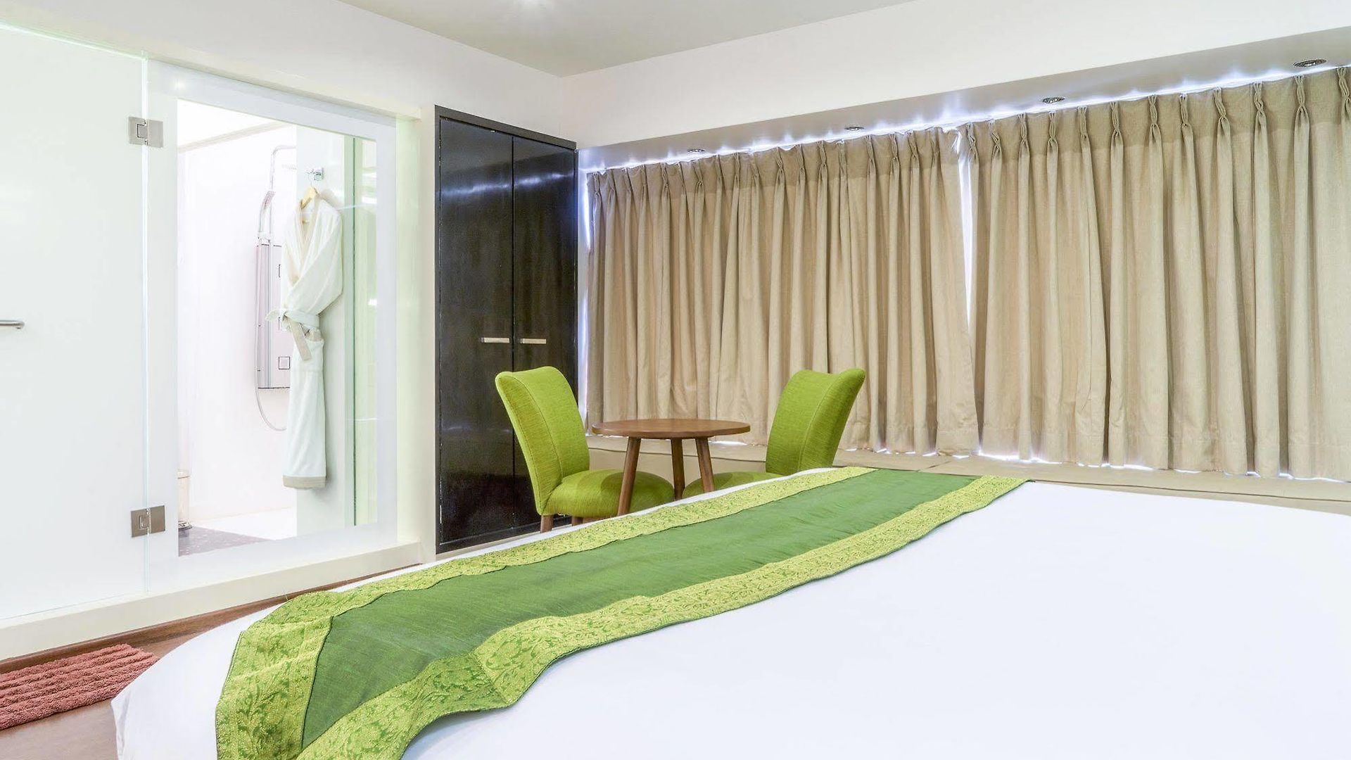 Comfort Metropolis 4*