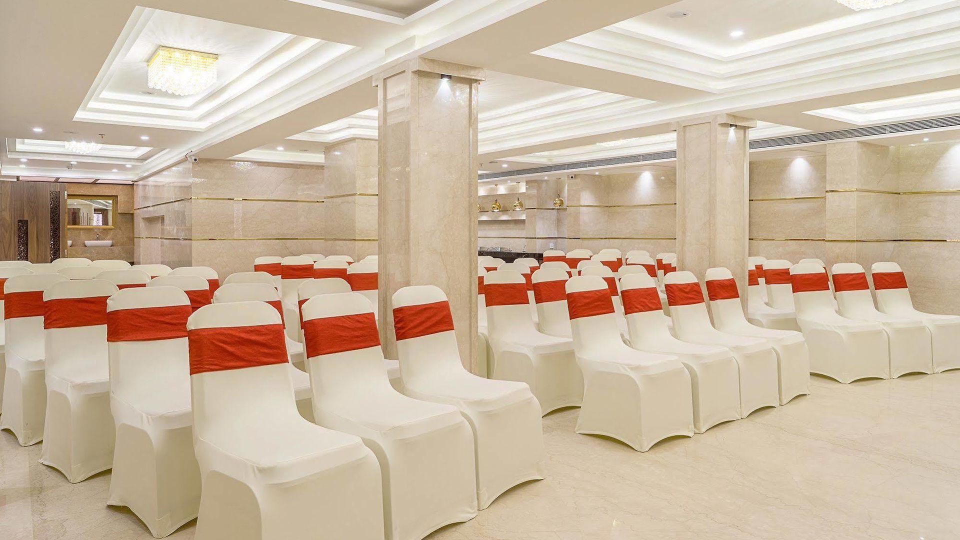 Hotel Comfort Metropolis 4*