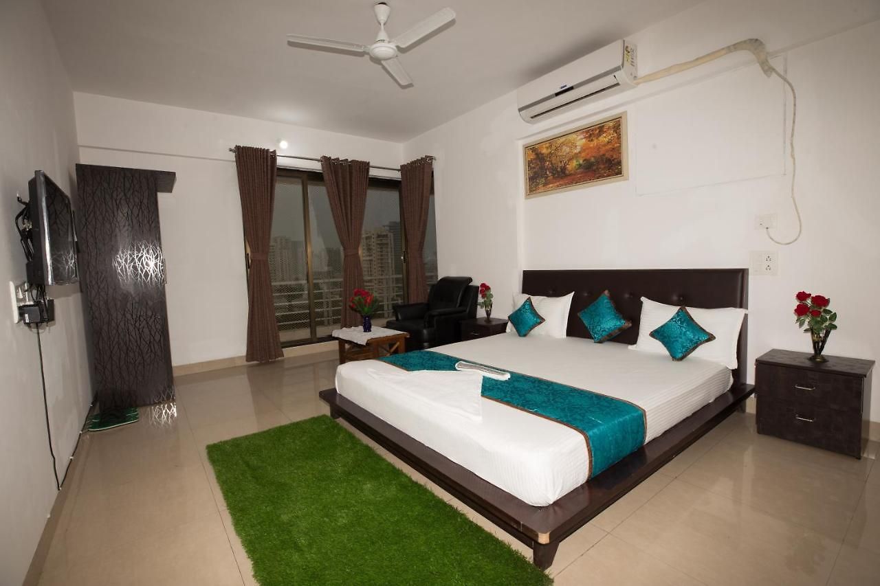Aristo Room, - Near Kokilaben Dhirubai Ambani Hospital For Family Only, 3* Mumbai