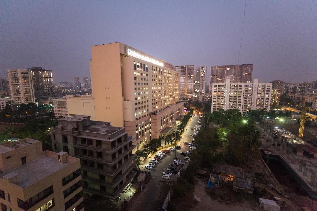 Bed & Breakfast Aristo Room, - Near Kokilaben Dhirubai Ambani Hospital For Family Only, Mumbai