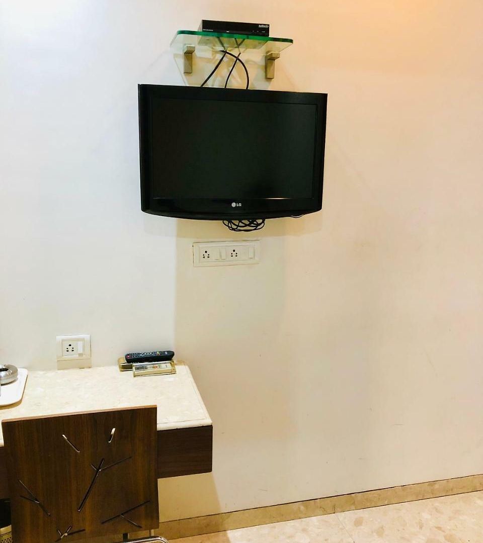 Hotel Neo Ghatkopar 3*