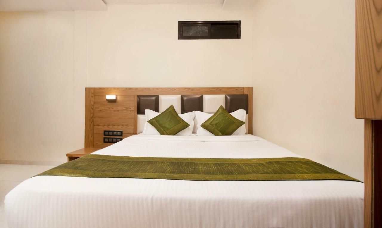 Residency Park Near Masjid Rly Station South
