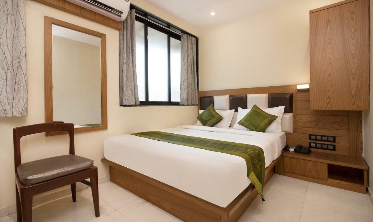 Residency Park Near Masjid Rly Station South Hotel 3*