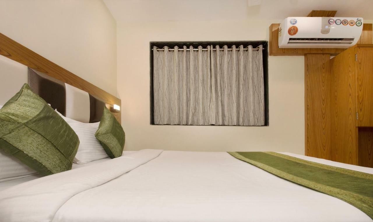 Residency Park Near Masjid Rly Station South Hotel 3*