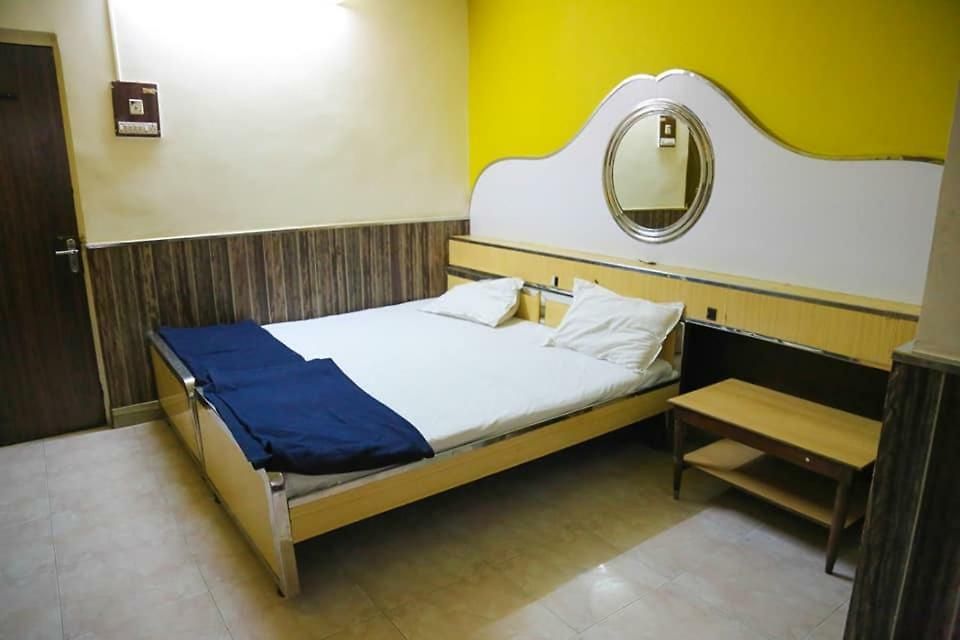 Hotel Happy *