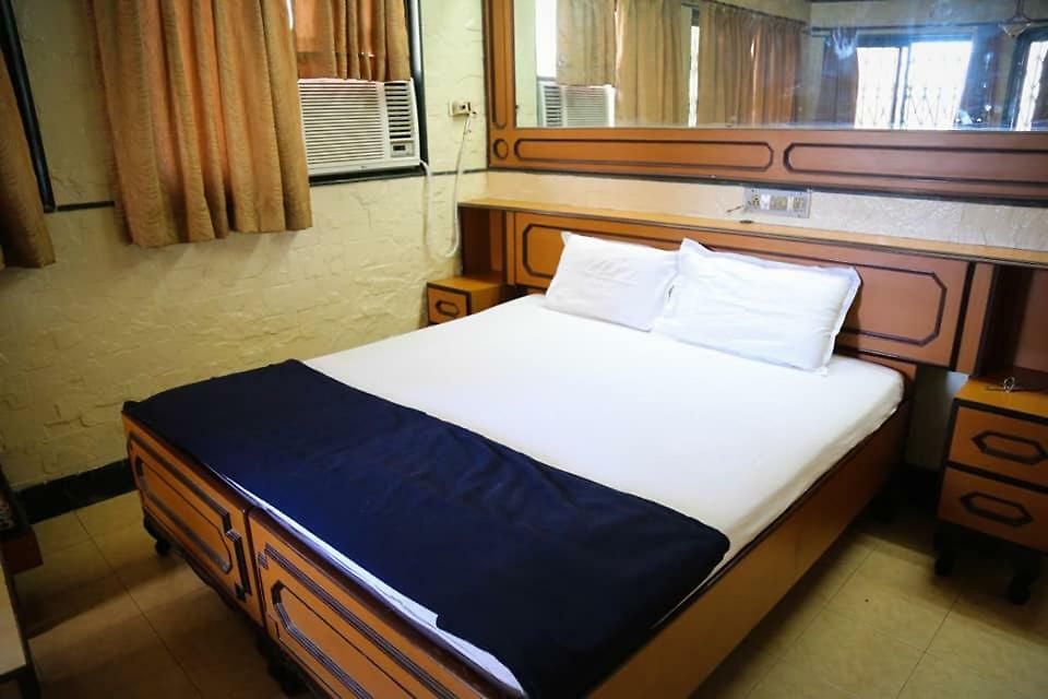 Hotel Happy Mumbai