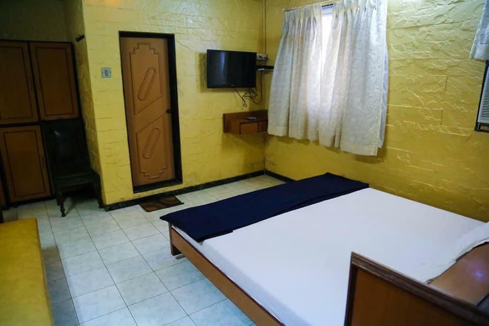 Hotel Happy