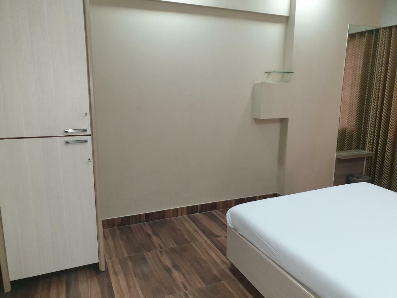 Tuliipstays Marol Ashok Nagar 2*