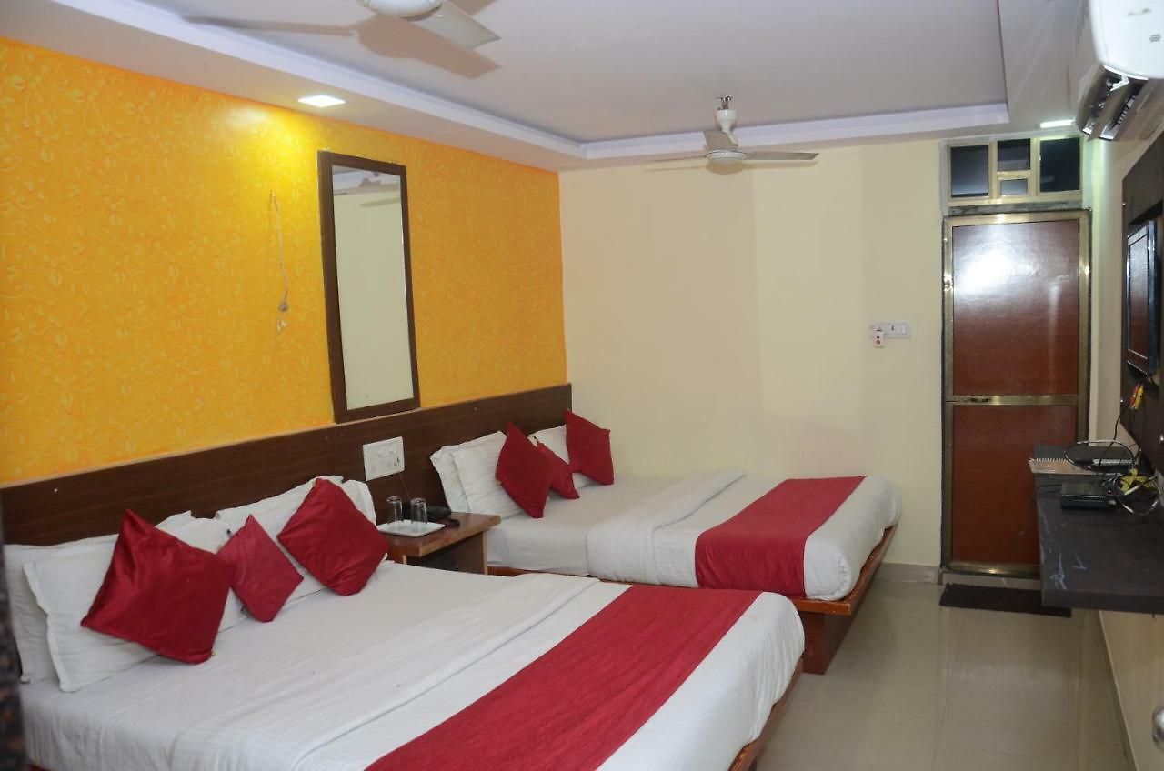 Sai Leela Residency Hotel 2*