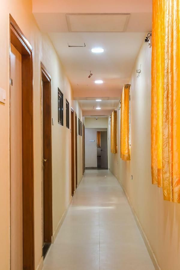 Hotel Golden Lake Mumbai
