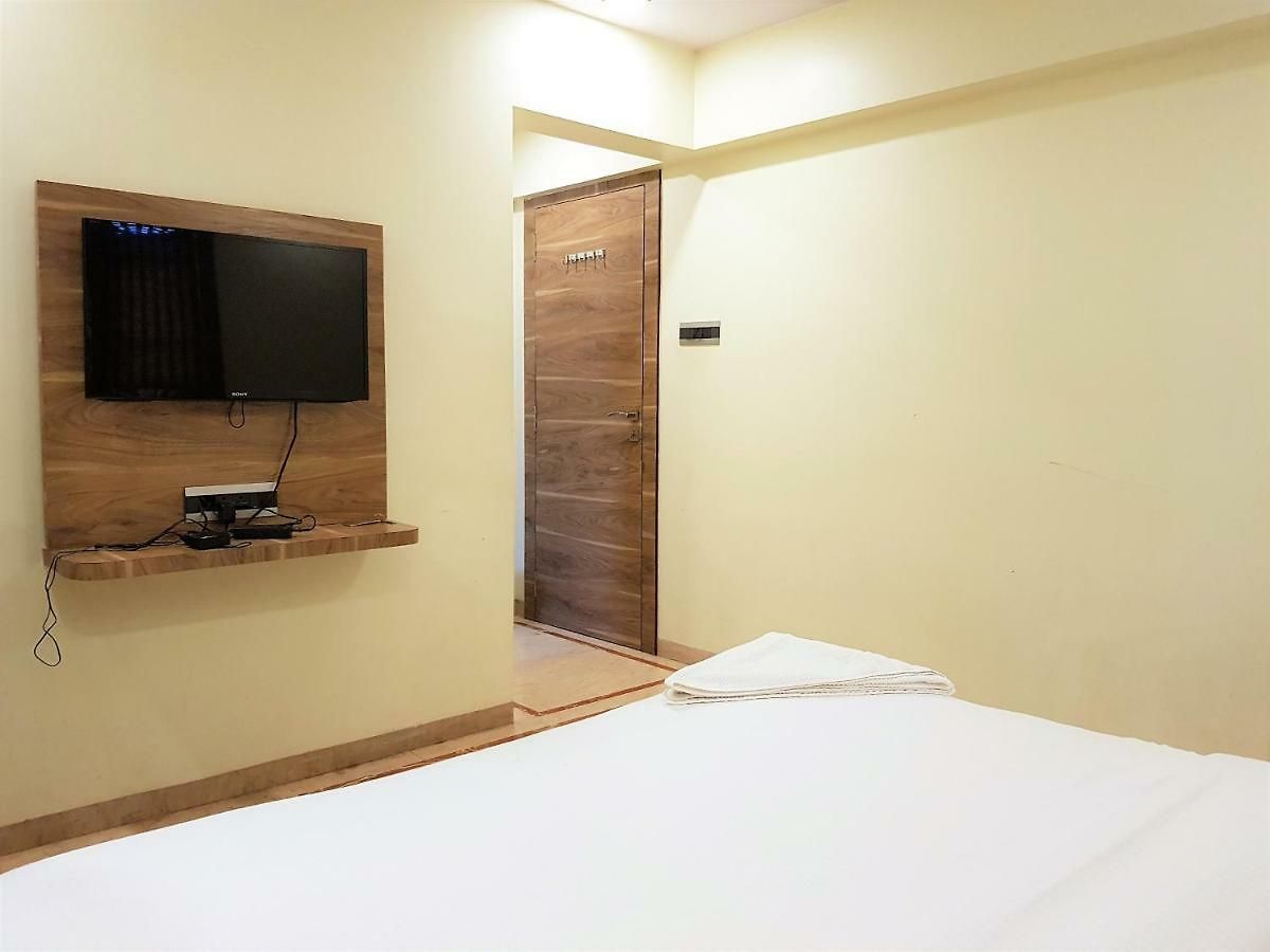 Hexa Benzy Palace Hotel