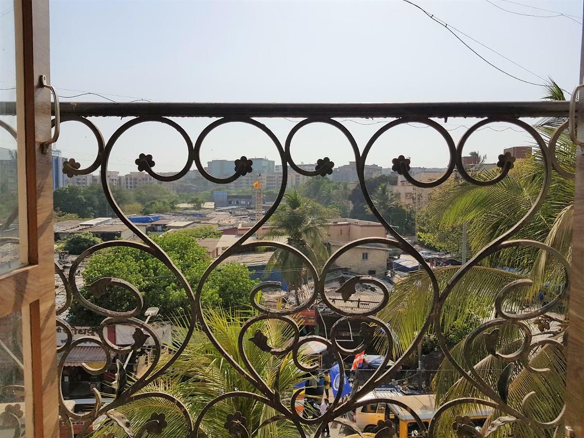 Hexa Benzy Palace Hotel 3*