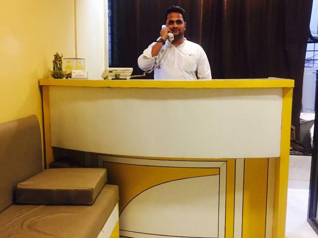 Al Makkah Hotel Mumbai