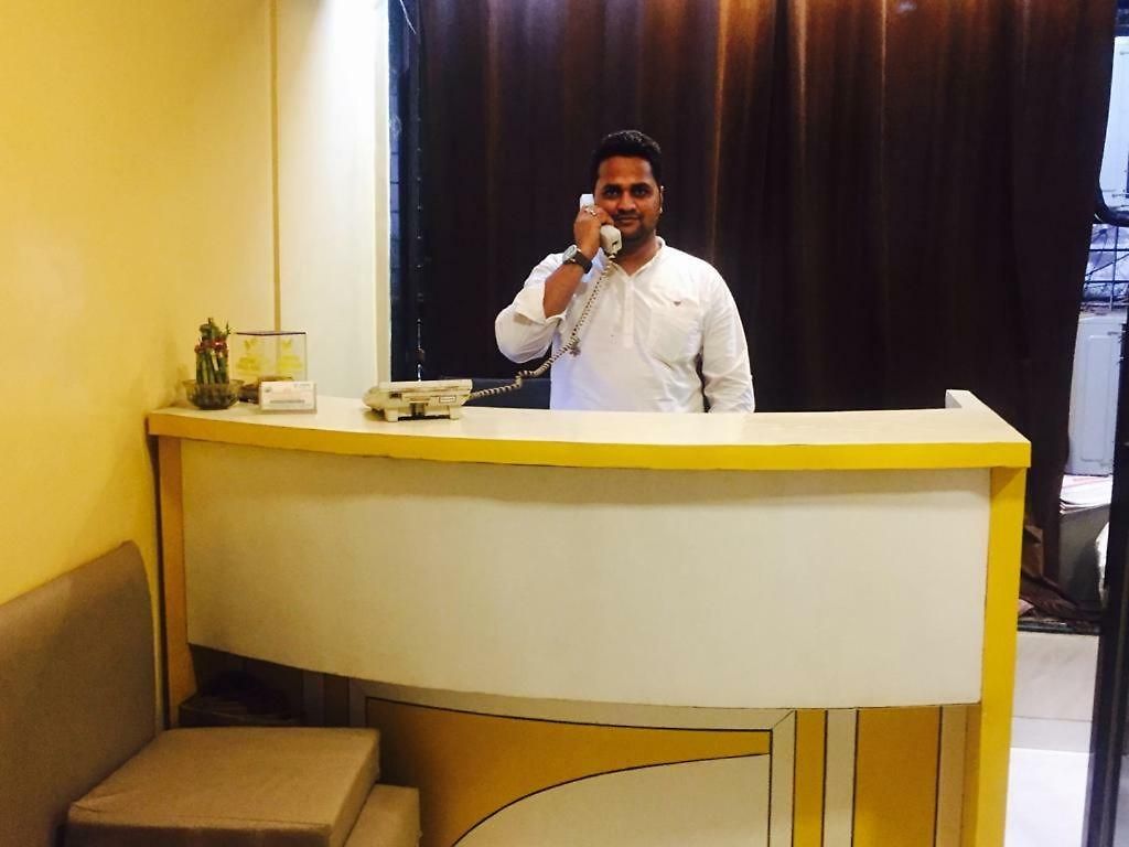Al Makkah Hotel Mumbai