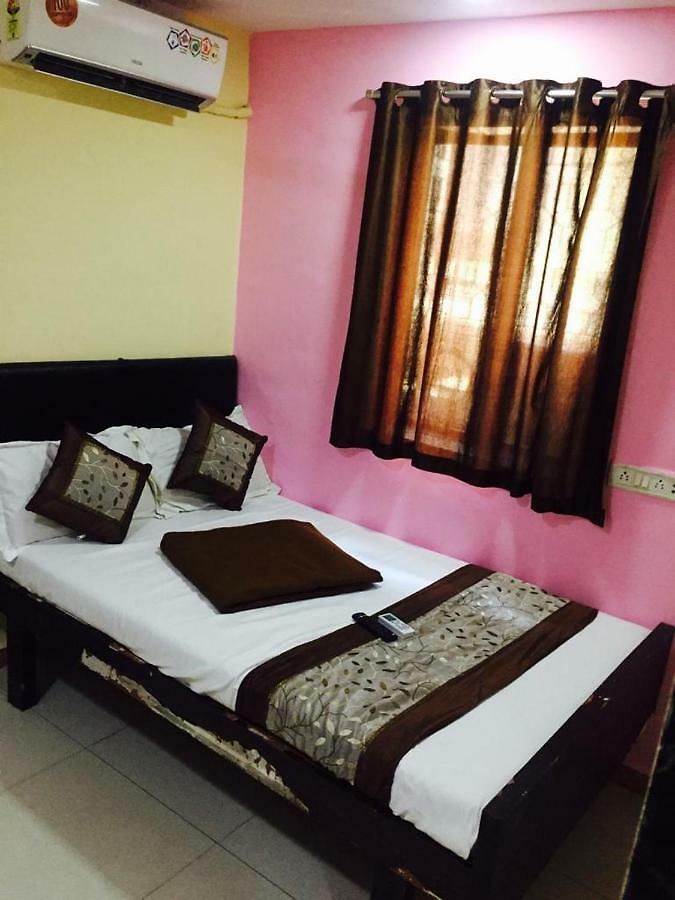 Al Makkah Hotel Mumbai