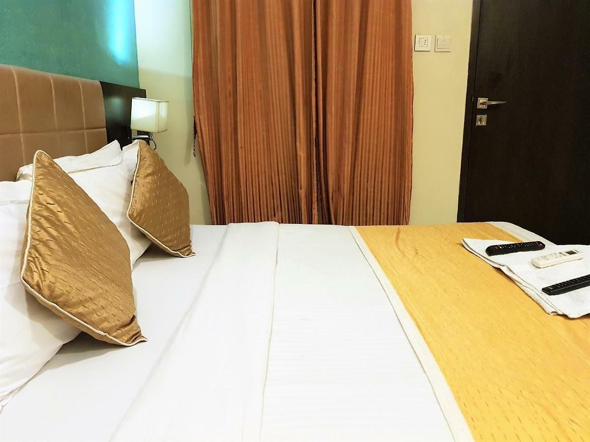 Hexa Avenue 3*