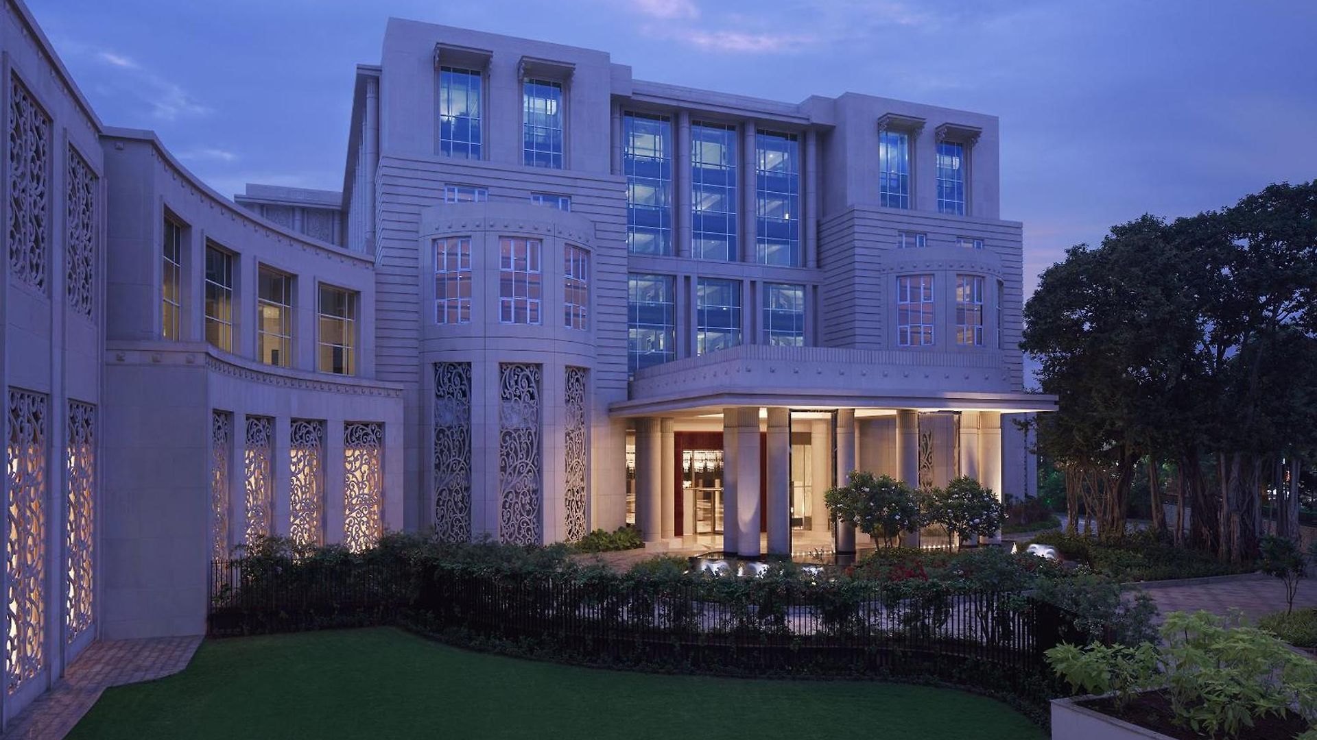 Taj Santacruz Hotel 5*