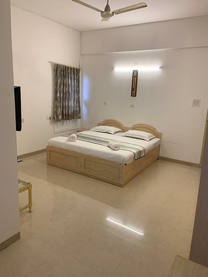 Pinaki Comfort , Bandra Bed & Breakfast