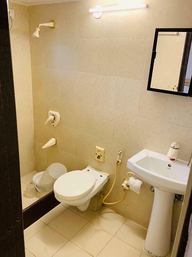 Bed & Breakfast Pinaki Comfort , Bandra
