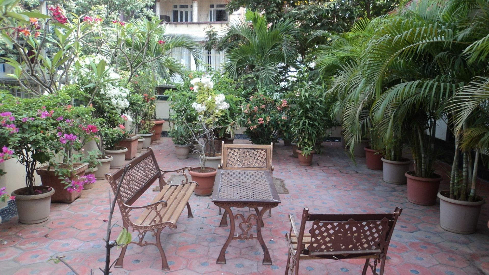 Benazeer Mumbai