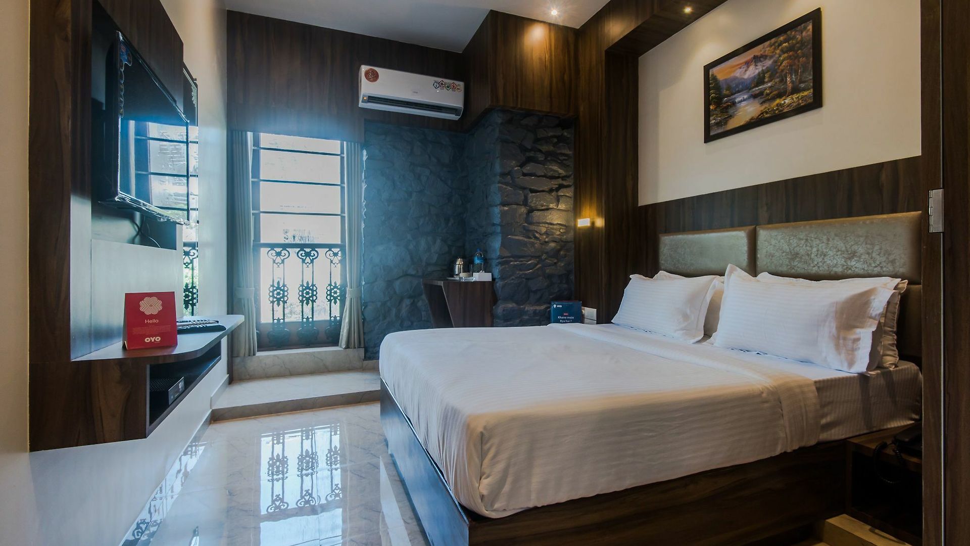 Sea Grand, Colaba 2*