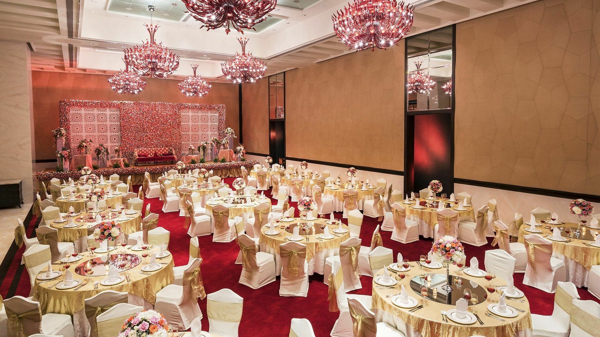 Taj Santacruz Hotel 5*