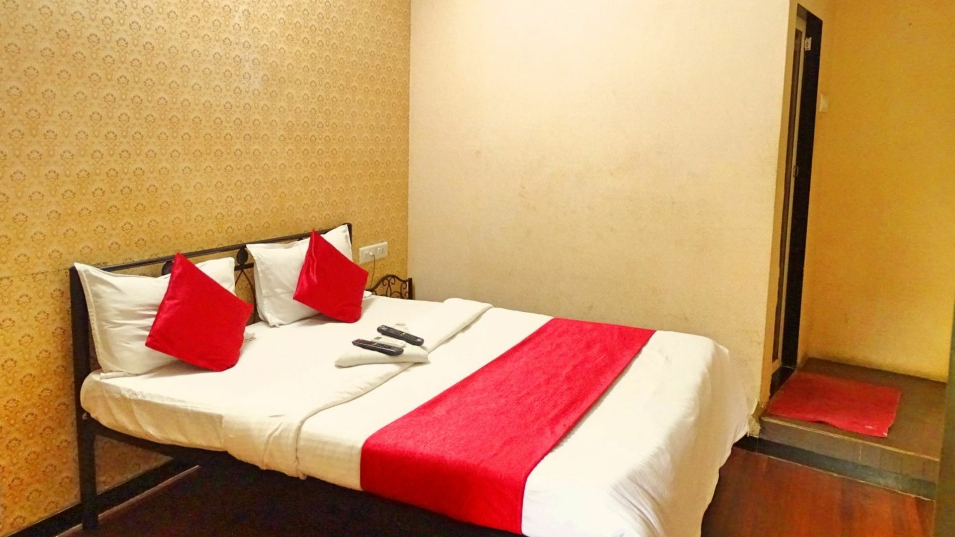 Star Residency Hotel *