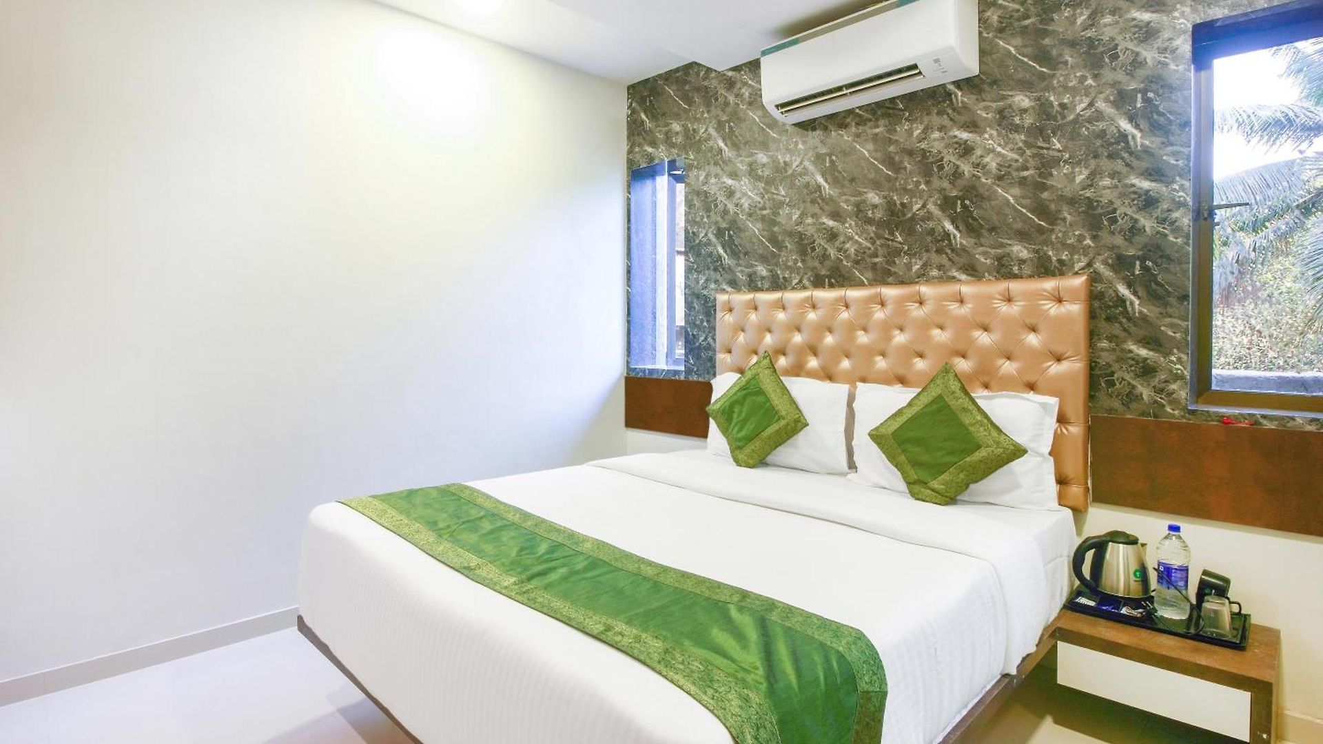Hotel Treebo Blue Moon Powai 3*