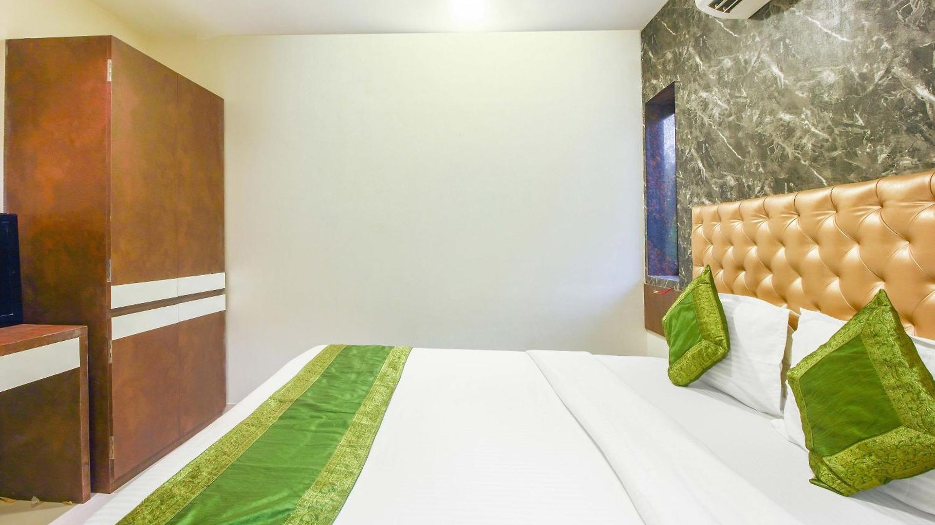 Treebo Blue Moon Powai Hotel Mumbai
