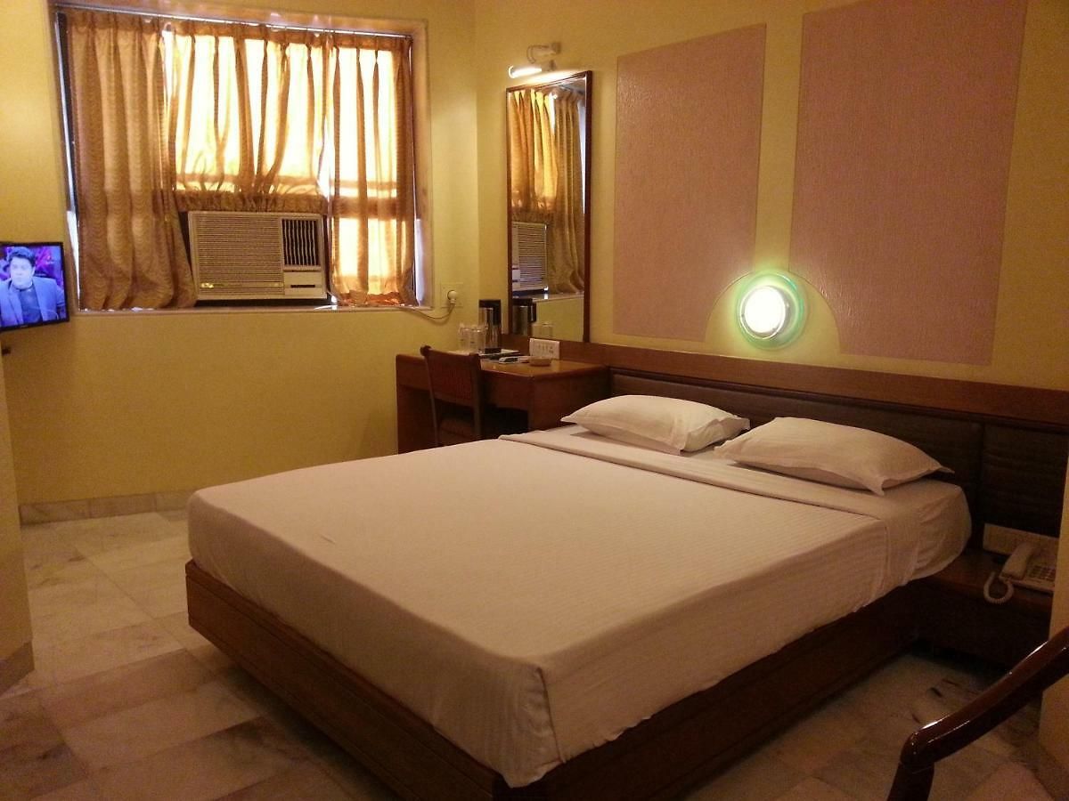 Hotel Ashray International, Sion - Near Bkc 2*