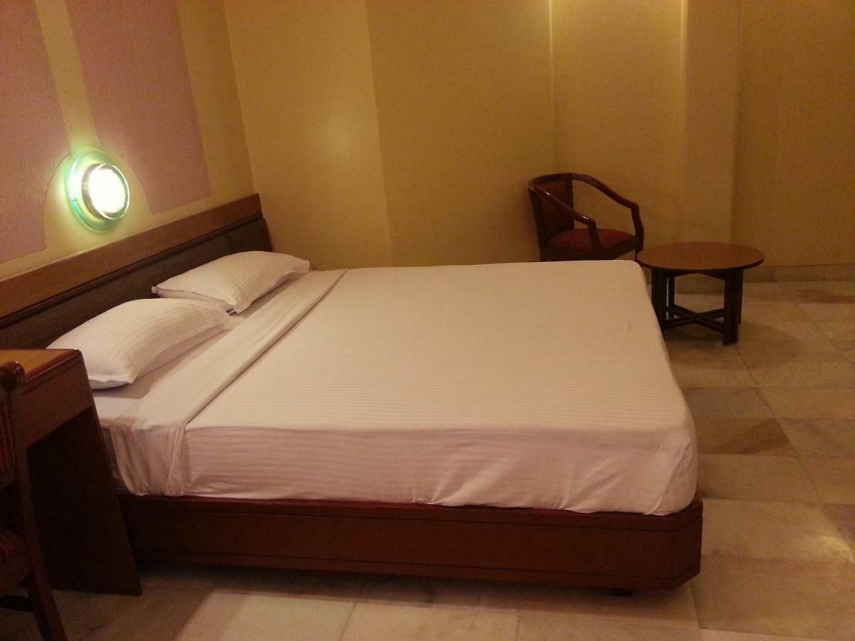 Ashray International, Sion - Near Bkc 2* Mumbai