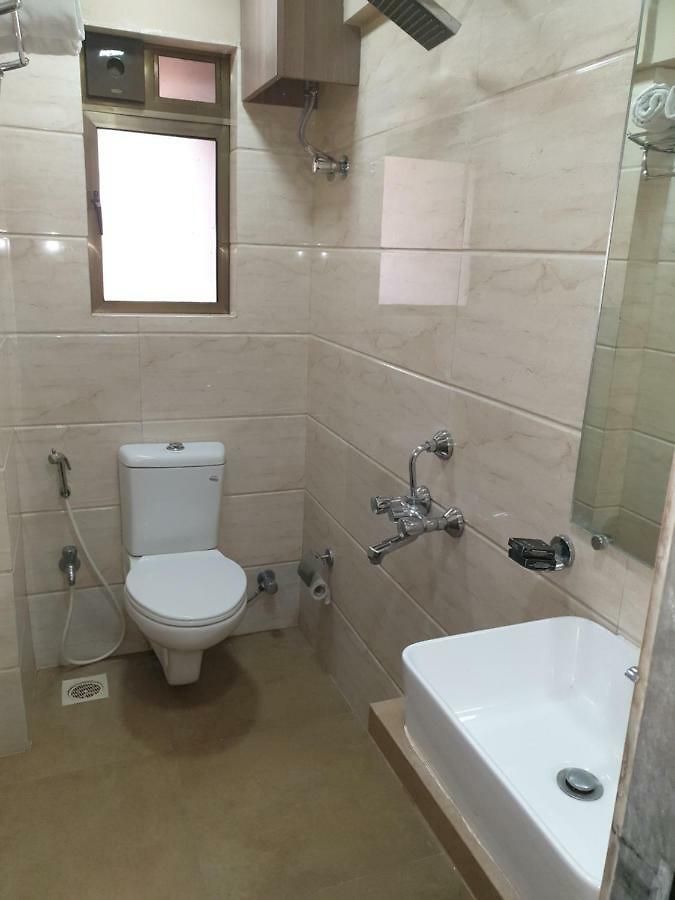 Hotel Tuliipstays Marol Ashok Nagar 2*
