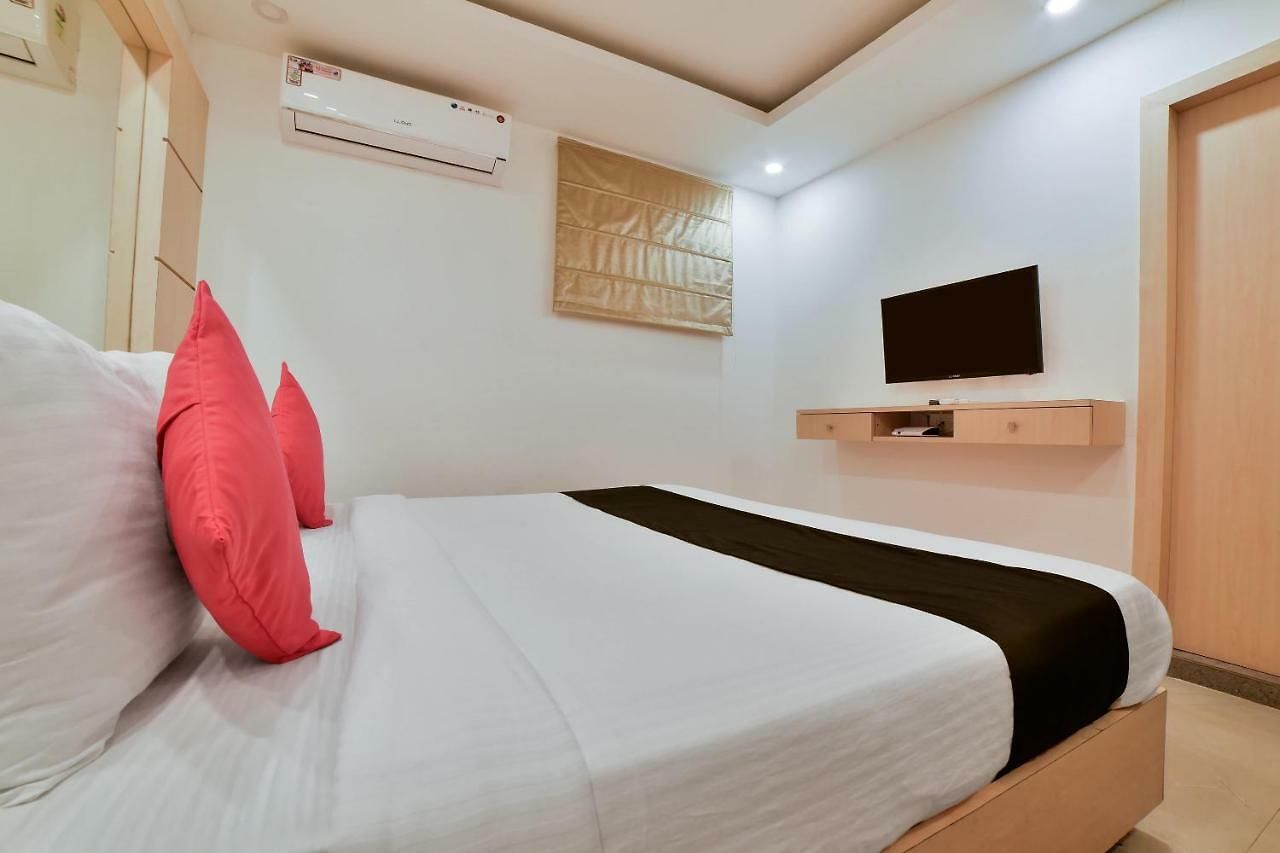 Hotel Anroute Stays - Airport Road Mumbai