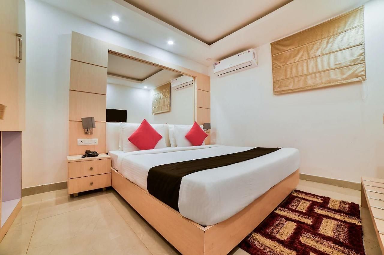 Anroute Stays - Airport Road Hotel 4*