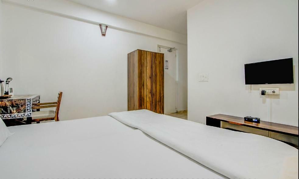 Isec Apartment *
