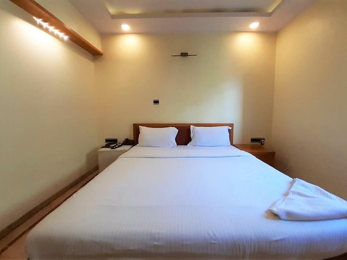 Hexa Benzy Palace Hotel 3*