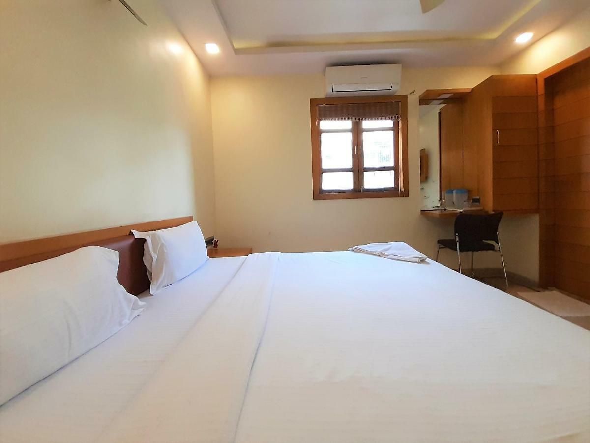 Hexa Benzy Palace Hotel 3*