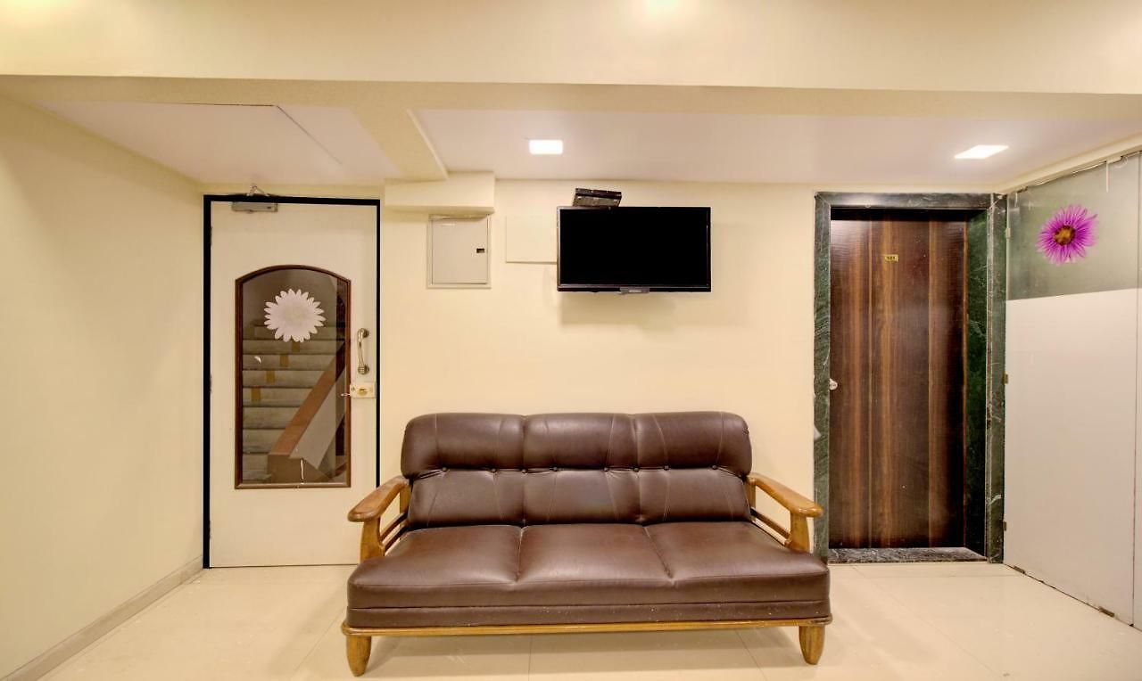 Daisy Residency 3*