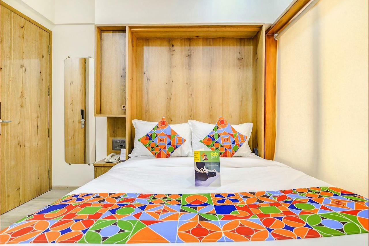 Hotel Fabhotel Midaas Comforts