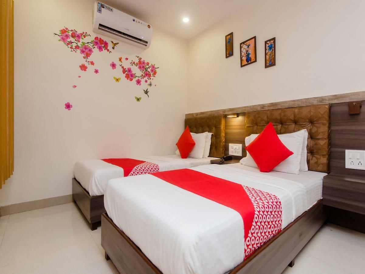 Golden Palace Hotel *