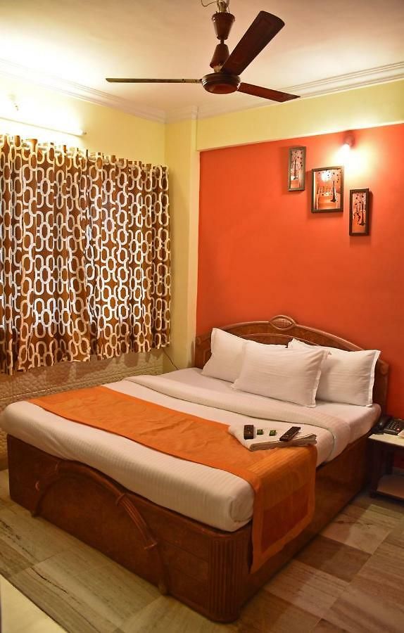 Guest house International *