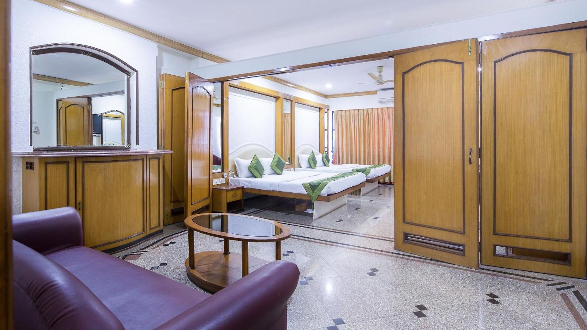Garden Hotel 3*