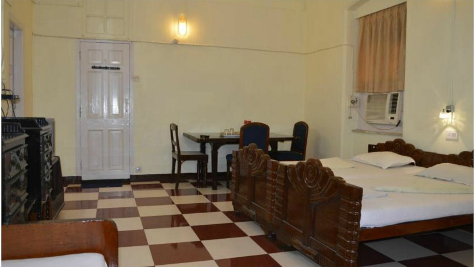 Bentleys Hotel Bed & Breakfast Mumbai