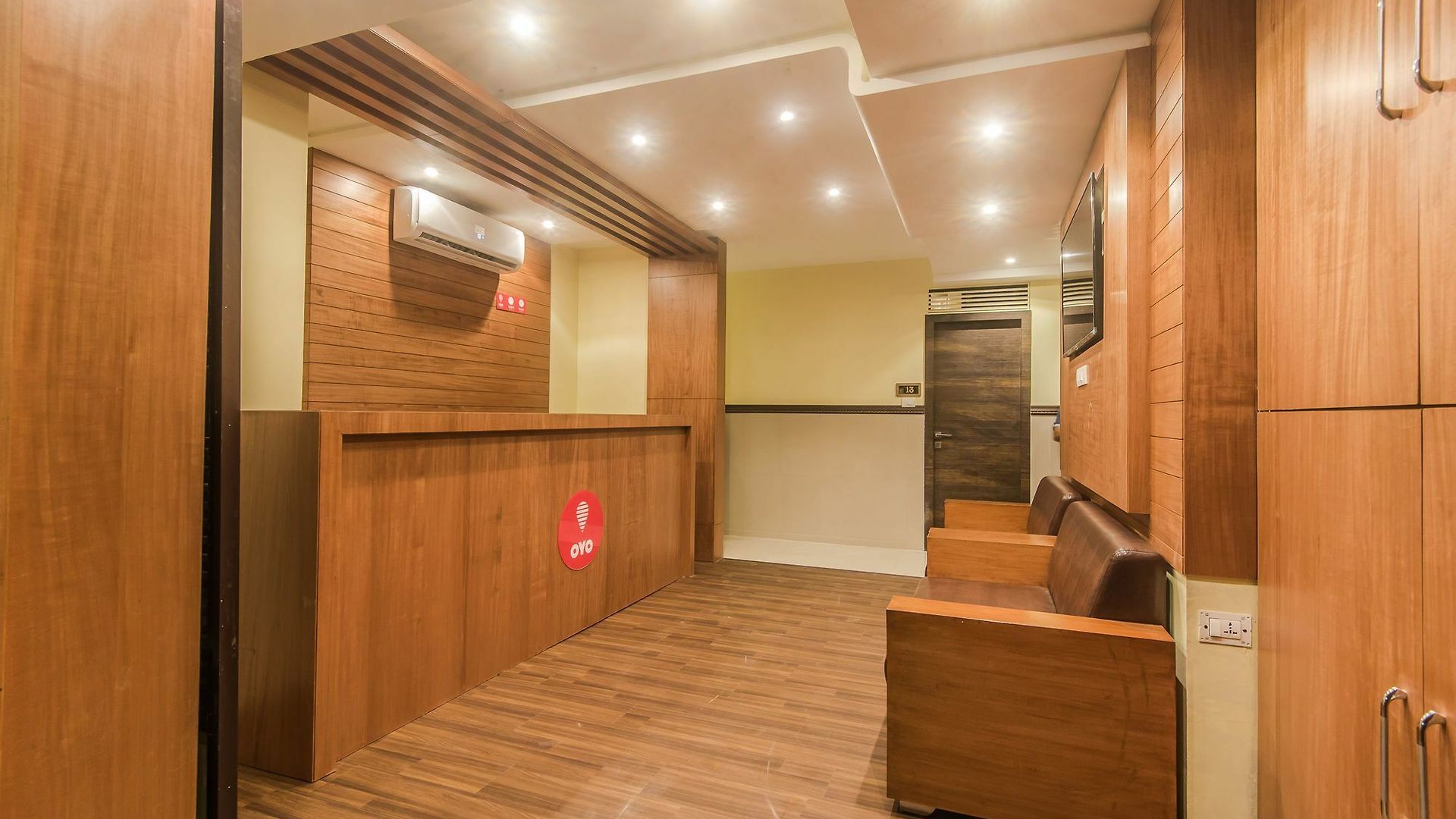Oyo 9187 Adlon International 3* Mumbai